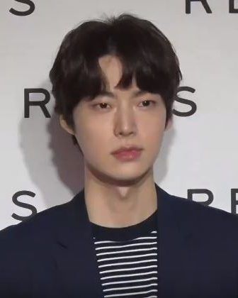 안재현 사진