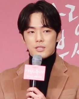 김정현 사진