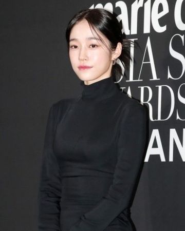 노윤서 사진