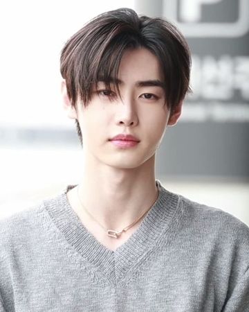 성훈 사진